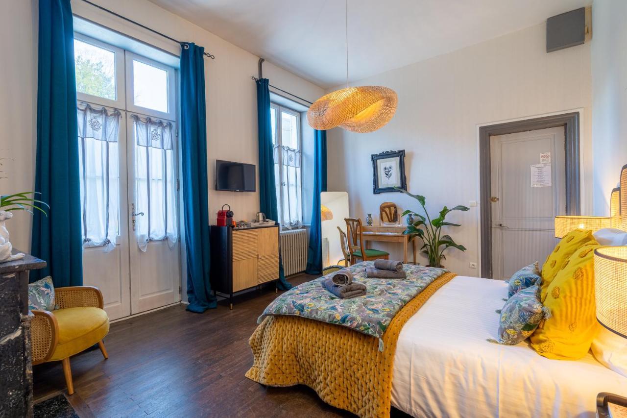 H De Surgeres Bed and Breakfast Buitenkant foto