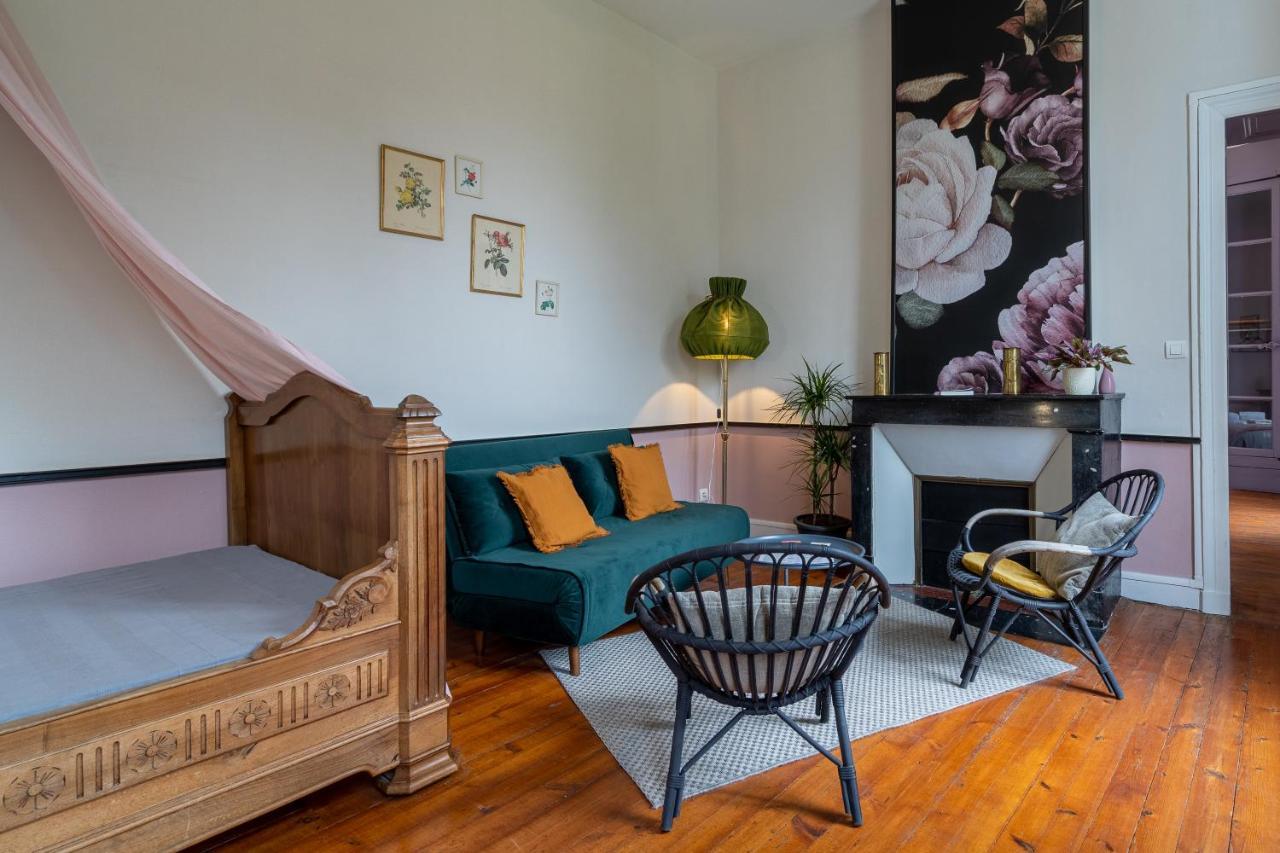 H De Surgeres Bed and Breakfast Buitenkant foto